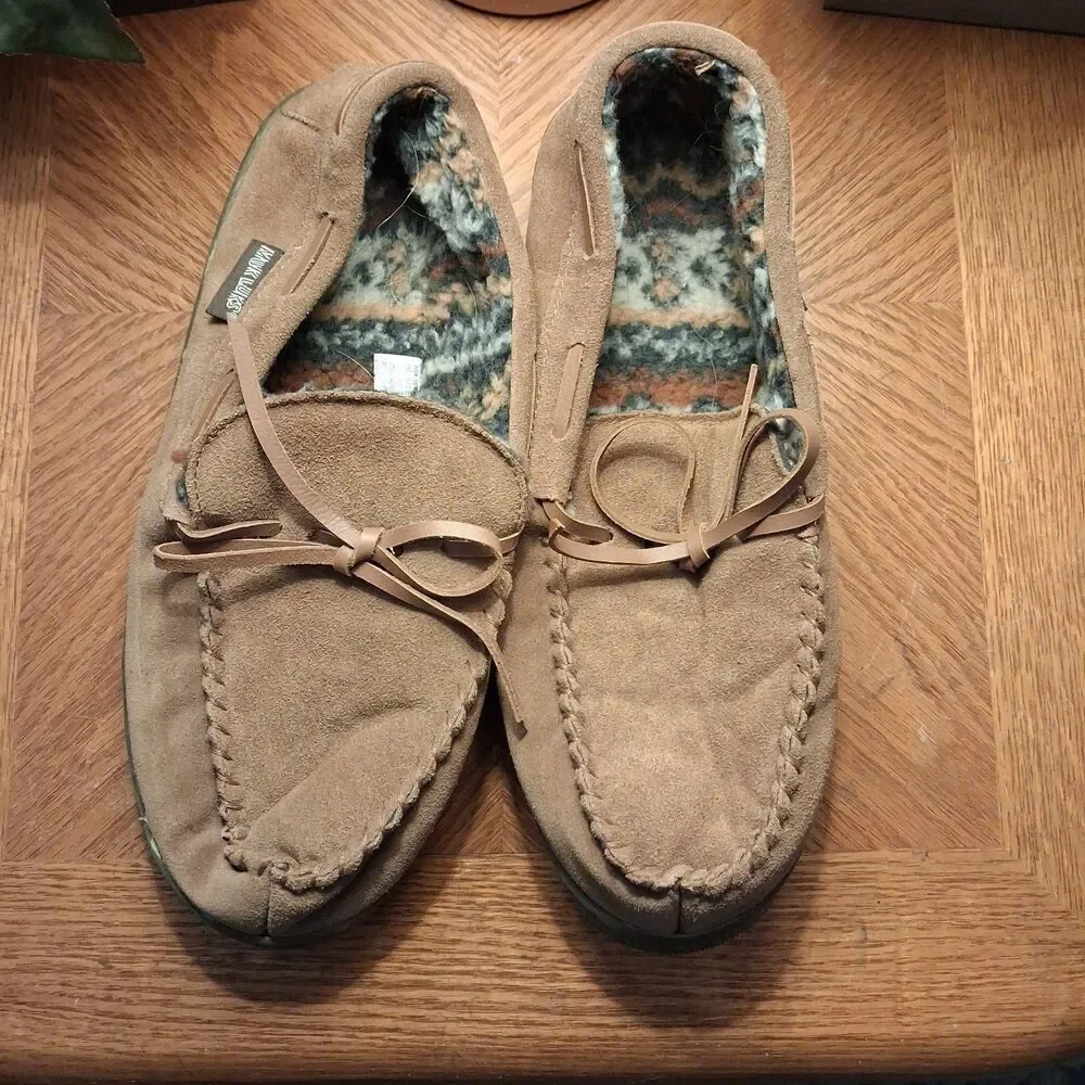 Men's Muk Luks Tan Brown Suede Slipper Fleece Lining Size 11 Adult Casual Soft